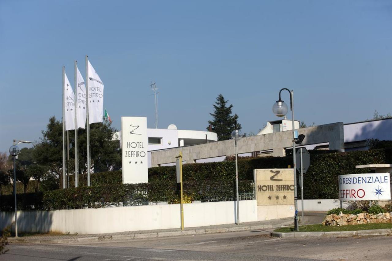 Hotel Zeffiro Сабаудия Экстерьер фото