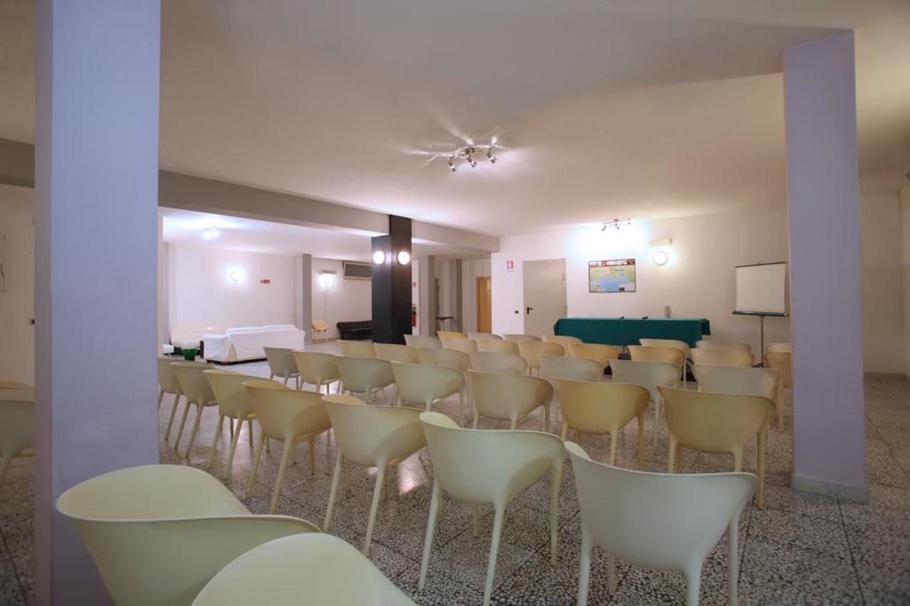 Hotel Zeffiro Сабаудия Экстерьер фото